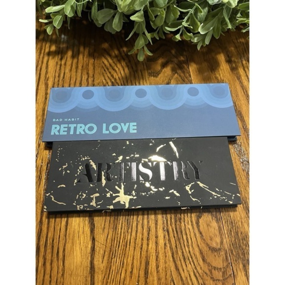 Bad‎ Habit Retro Love & Artistry Color Eyeshadow Palettes Matte And Shimmer